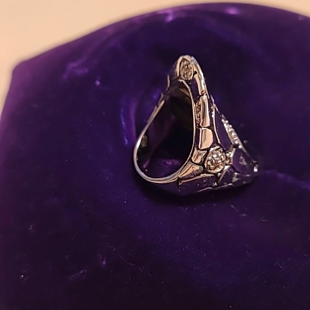 Ring - Picture 2 of 2